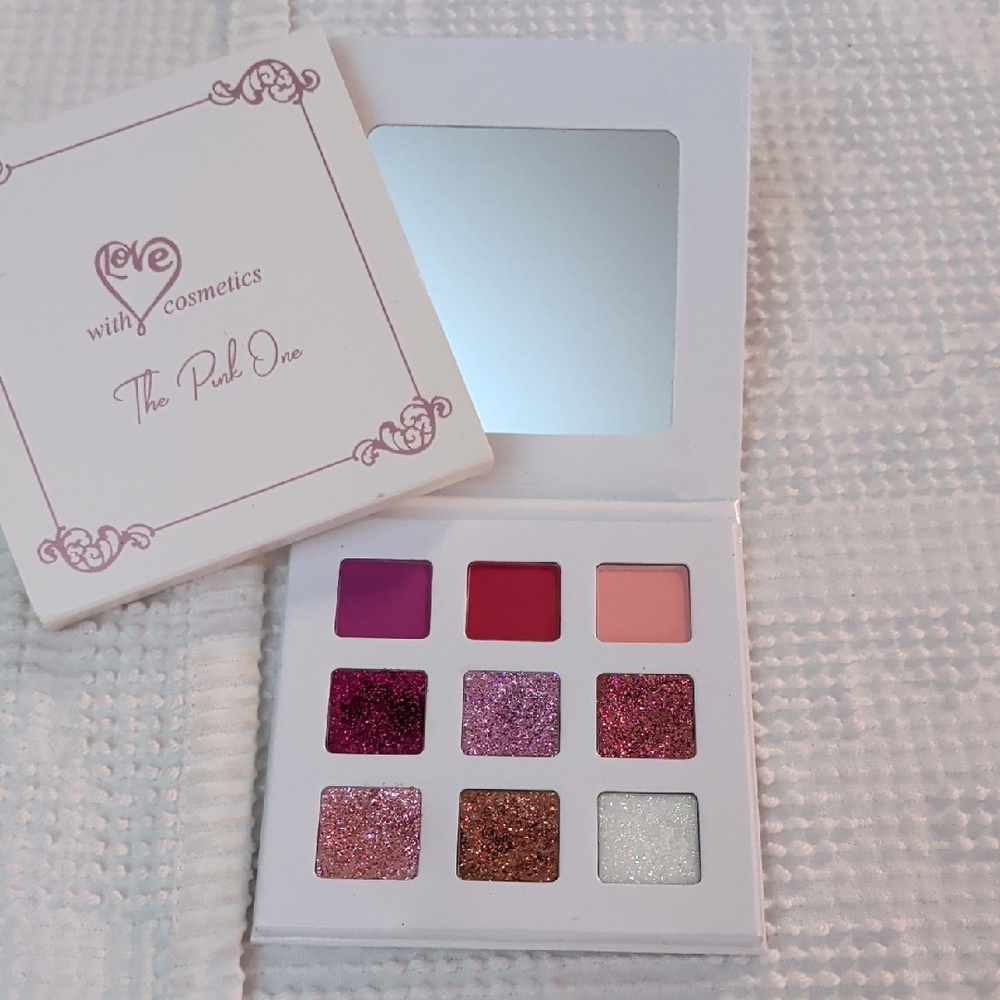 Compact Pink Eyeshadow Palette